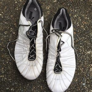 Women’s Puma Size 10 white sneakers